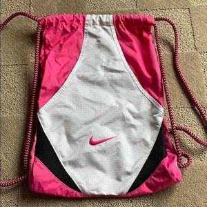 NIKE string bag